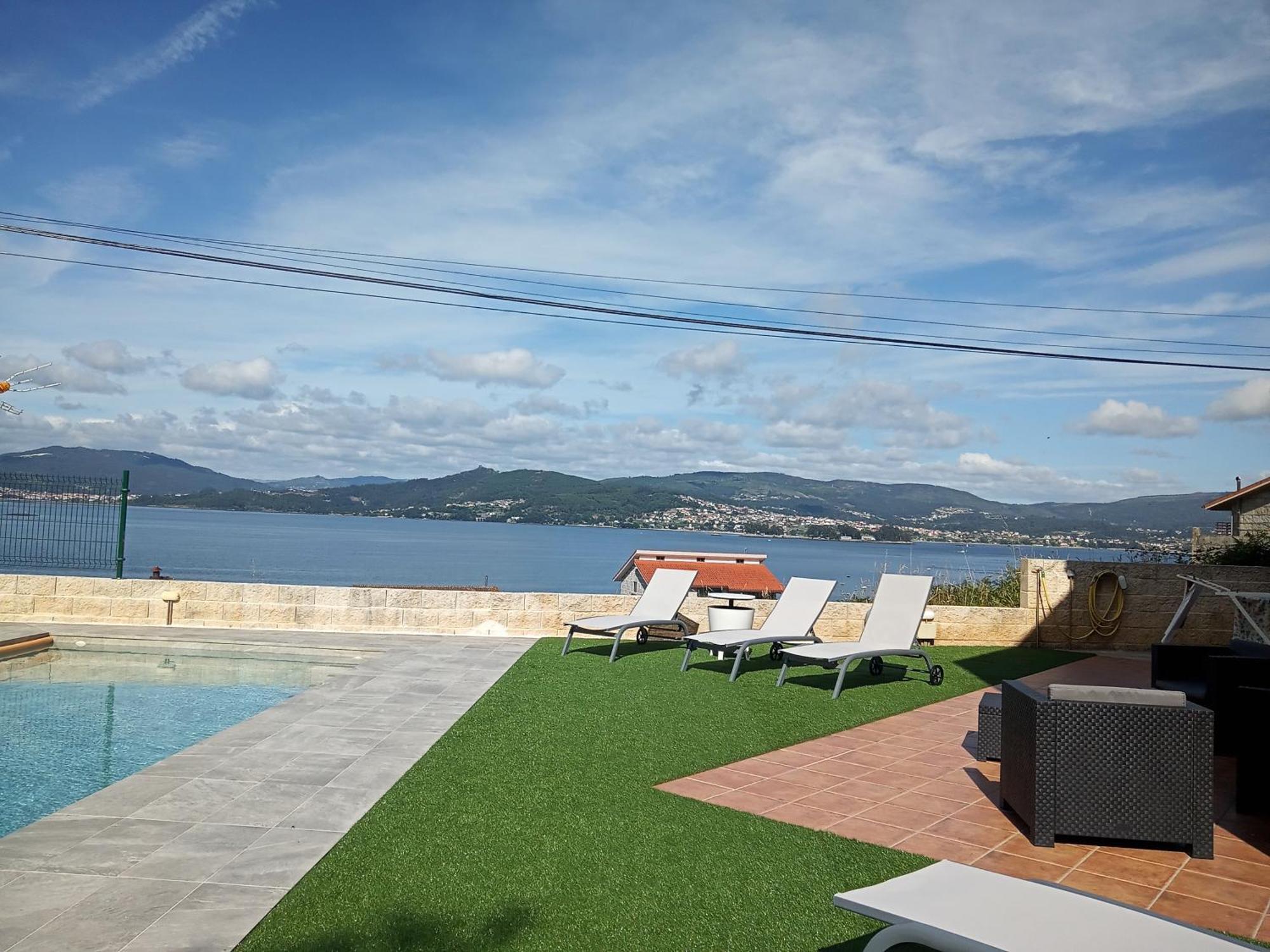 Casa Nueva Con Piscina Y Vistas Al Mar Villa Vilaboa Exterior photo